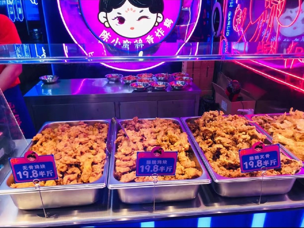 加盟陈小蛮蒜香炸鸡小吃店多久能回本？